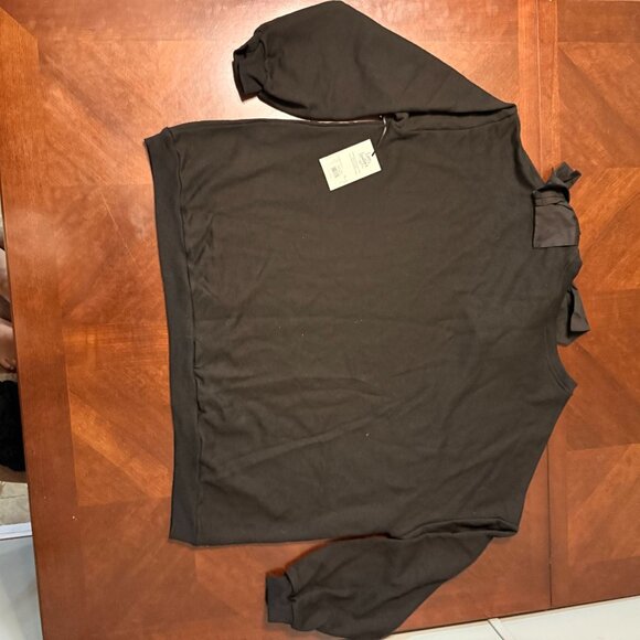 Luxe & Leather By Madonna & Co. Black Sweatshirt With Bow Detail Women medium - Picture 8 of 8